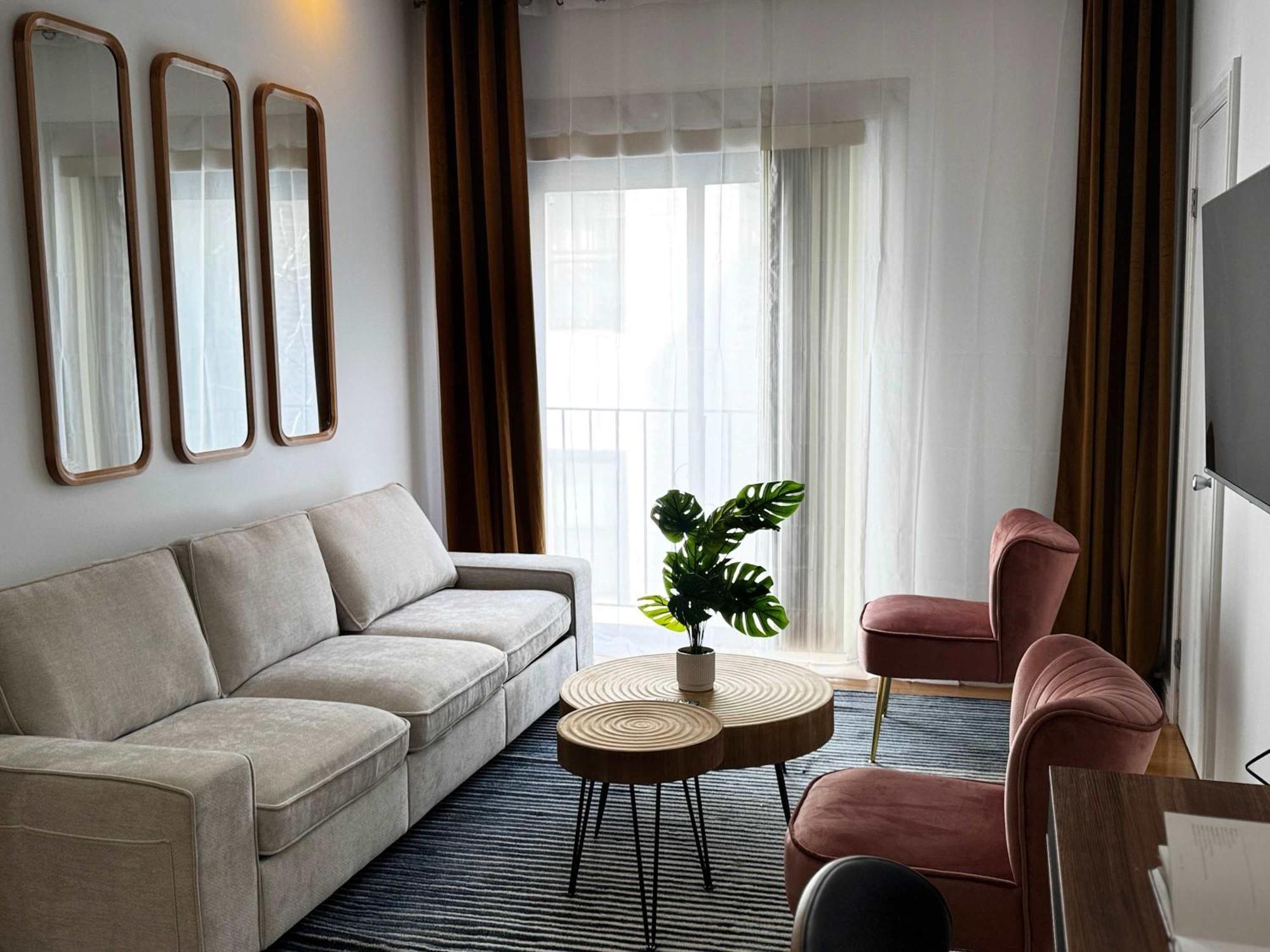 Spacious Brand New Fully Furnished 2-bedroom In Prime Murray Hill Move-in Ready Apartment